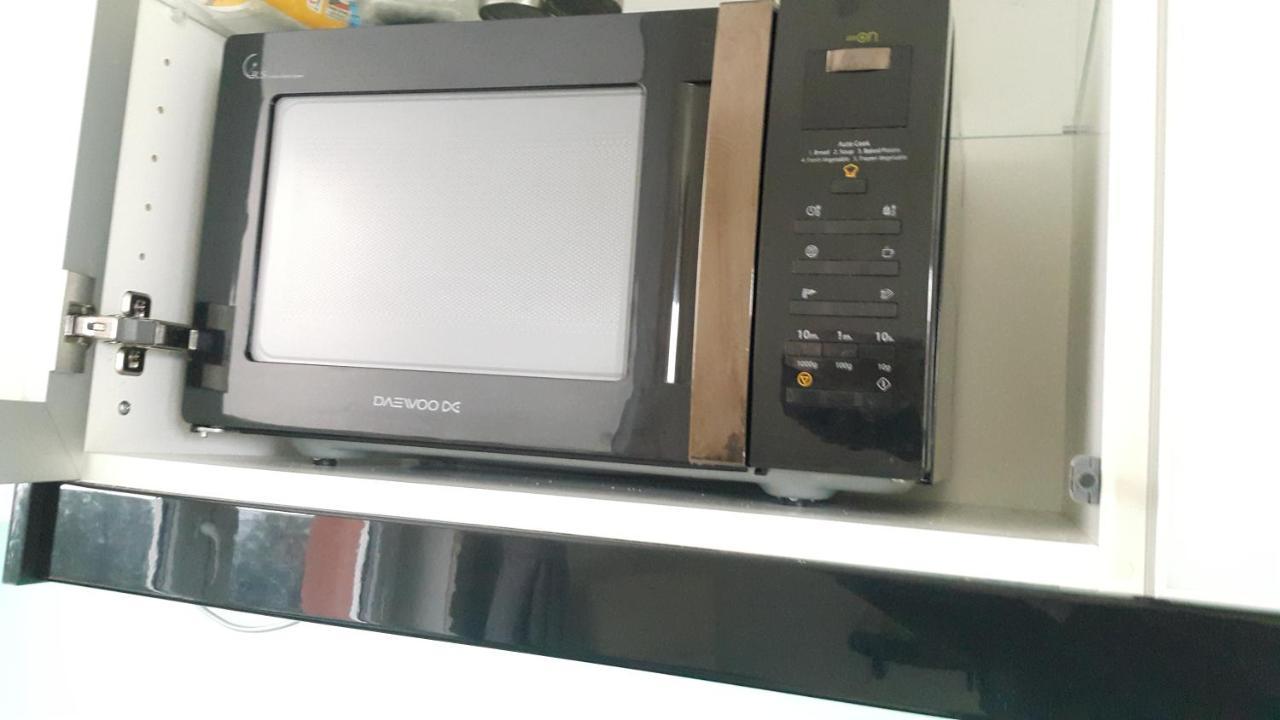 Bastien Studio Near Airport Praga Zewnętrze zdjęcie